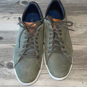 Extremely lightly worn Cole haan shoes